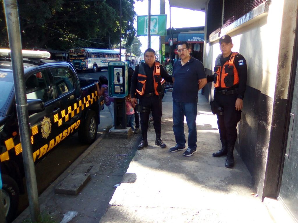 Se trata de Edgar Cecilio García Pineda, de 51 años quien se conducía a bordo del automóvil P-501FYL, marca Honda, color Gris Policromado.